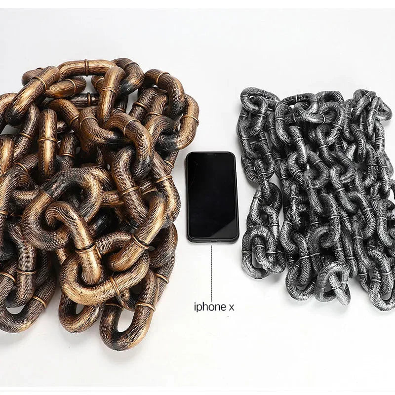 Viktor - Överdimensionerat fejkat kedjekoppel för hundar